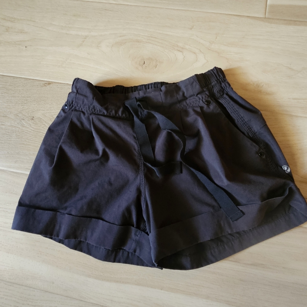 Lululemon spring break shorts